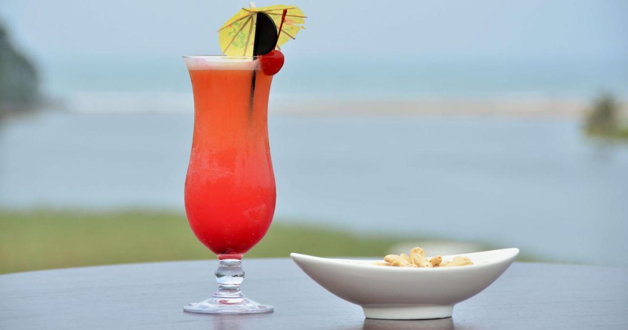 The Estuary Hotel & Spa Порт Едуард Екстериор снимка