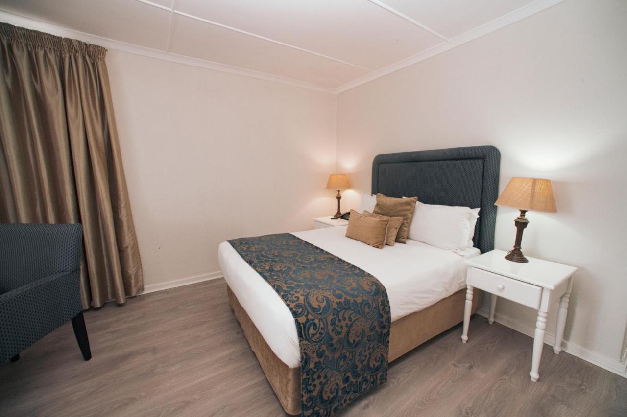 The Estuary Hotel & Spa Порт Едуард Екстериор снимка